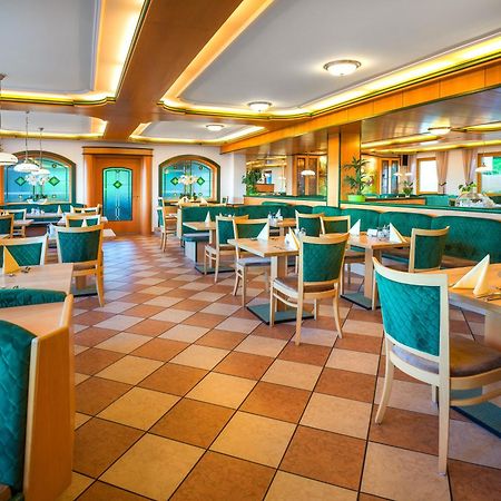Ferienhotel Hofer superior Strass im Attergau Eksteriør billede